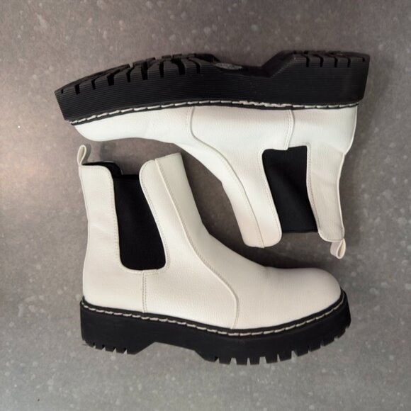 Sincerely Jules Boots - Picture 2 of 8